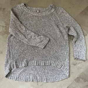 Gap sweater